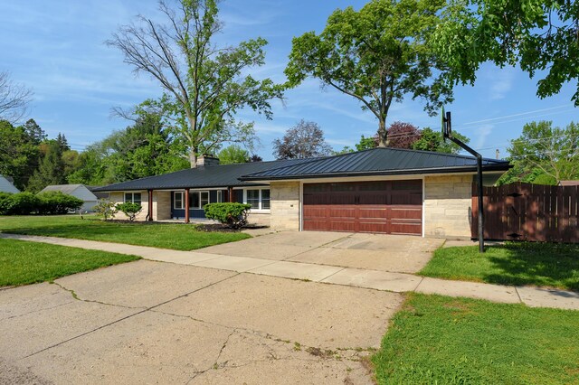 900 Elm St, Three Rivers, MI 49093 - photo 4