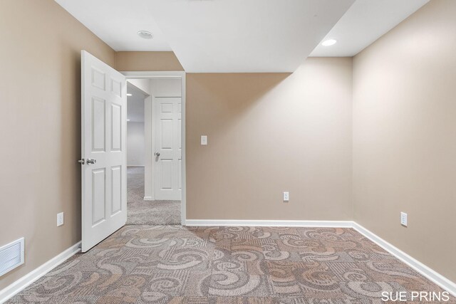 3107 Rain Tree Ct Unit 36, Hudsonville, MI 49426 - carpeted spare room featuring baseboards and recessed lighting
