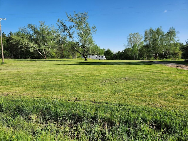 4945 Woods Rd, Sidney, MI 48885