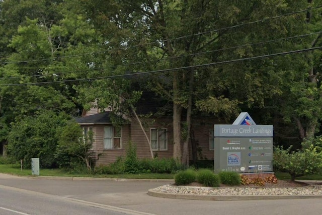504 W Centre Ave, Portage, MI 49024