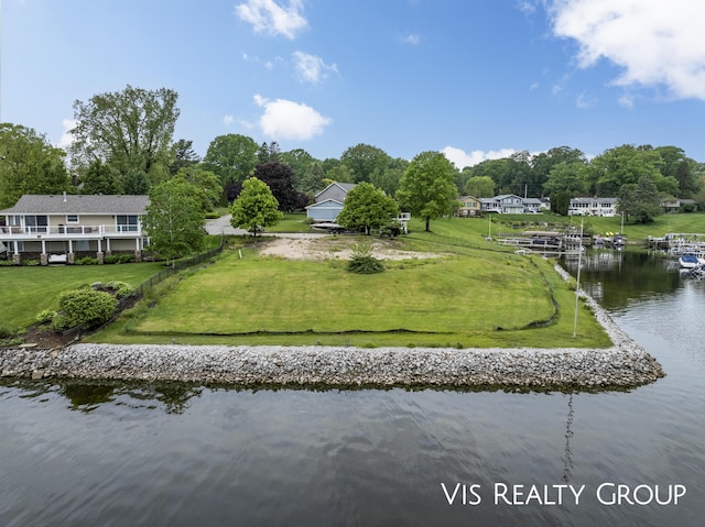 16073 Lake Point Dr, Spring Lake, MI 49456