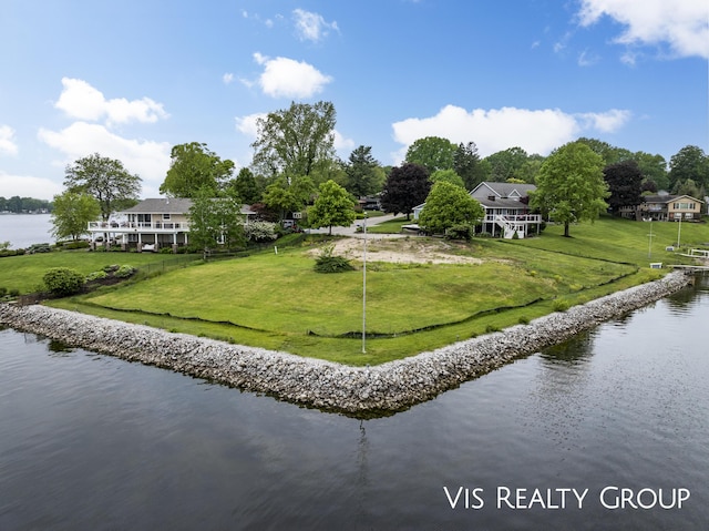 16073 Lake Point Dr, Spring Lake, MI 49456
