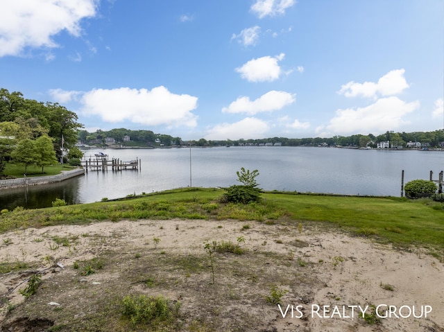 16073 Lake Point Dr, Spring Lake, MI 49456
