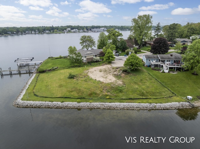 16073 Lake Point Dr, Spring Lake, MI 49456