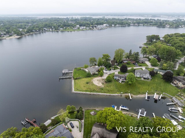 16073 Lake Point Dr, Spring Lake, MI 49456