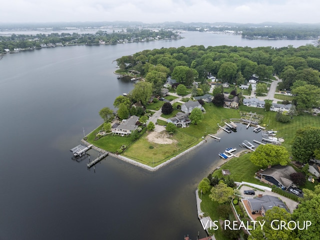 16073 Lake Point Dr, Spring Lake, MI 49456