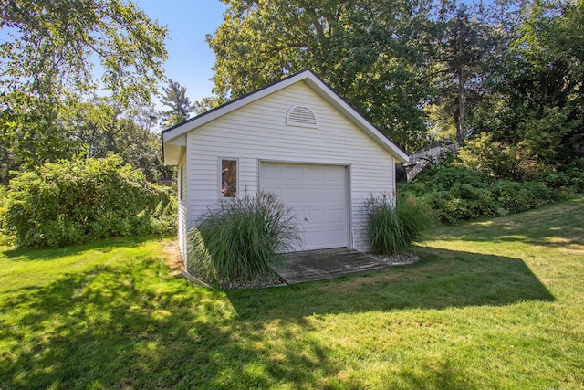 14776 Park Ct, Grand Haven, MI 49417 - view of garage