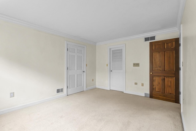 5340 Squires Manor Rd, Jackson, MI 49201 - unfurnished bedroom featuring crown molding, carpet, baseboards, and a closet