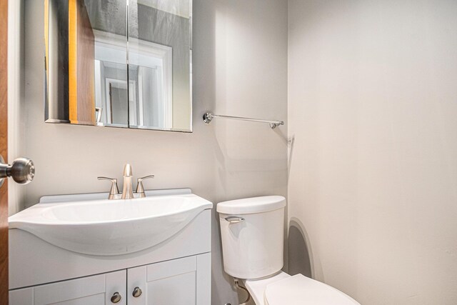 823 W Park Dr, Niles, MI 49120 - half bath featuring toilet and vanity