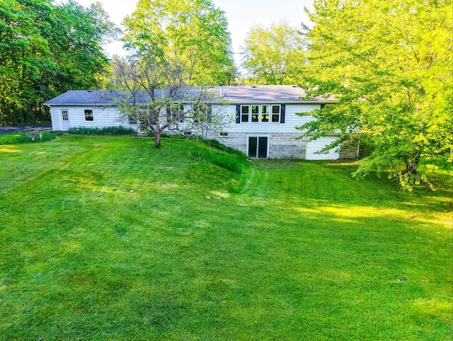 6340 Warren Woods Rd, Three Oaks, MI 49128 - view of front of house with a front yard