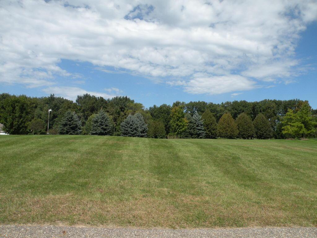 7277 Weathersfield Ct NE, Ada, MI 49301