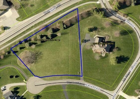 7277 Weathersfield Ct NE, Ada, MI 49301
