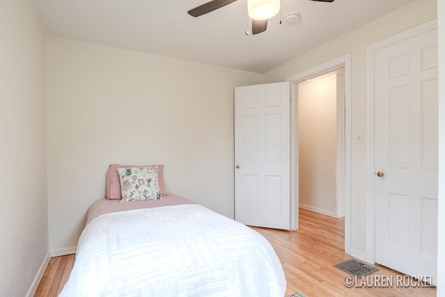 839 Joslin St SE, Grand Rapids, MI 49507 - bedroom with light wood finished floors, baseboards, and a ceiling fan