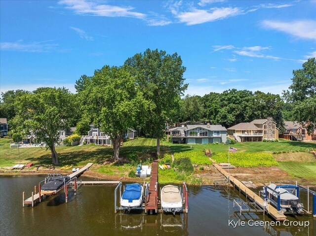 46 Counts Cove Ct, Holland, MI 49424 - photo 2