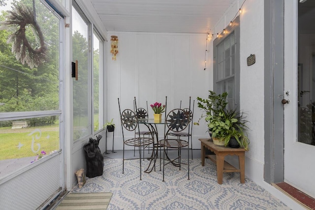 7610 W Kl Ave, Kalamazoo, MI 49009 - view of sunroom