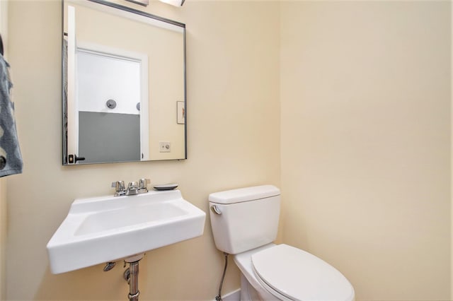 515 Springfield Cir, Niles, MI 49120 - bathroom featuring toilet and a sink