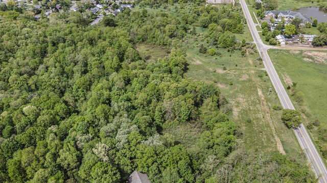 700 E Woodlawn Ave, Hastings, MI 49058 - photo 6
