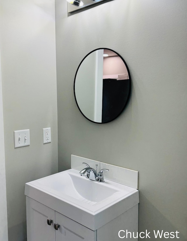 1479 Terrace St, Muskegon, MI 49442 - bathroom featuring vanity