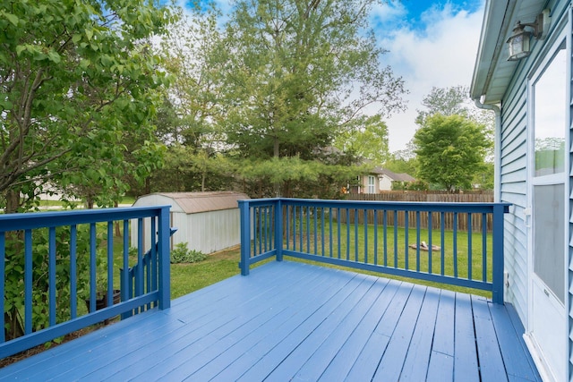 4121 Quebec St, Auburn Hills, MI 48326 - view of wooden deck