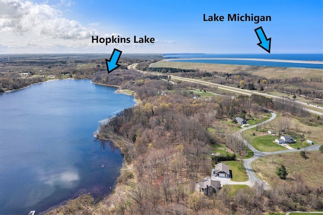 5424 W Oak Point Rd, Ludington, MI 49431