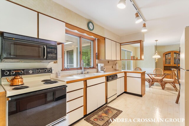 2095 Lakeshore Dr, Fennville, MI 49408 - photo 25