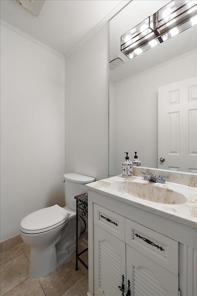 4948 Hardwoods Dr, West Bloomfield, MI 48323 - bathroom with ornamental molding, vanity, and toilet