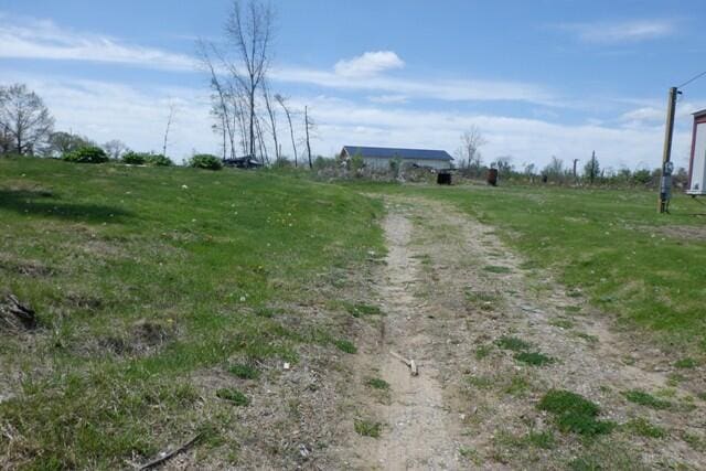 1041 Arney Rd, Sherwood, MI 49089