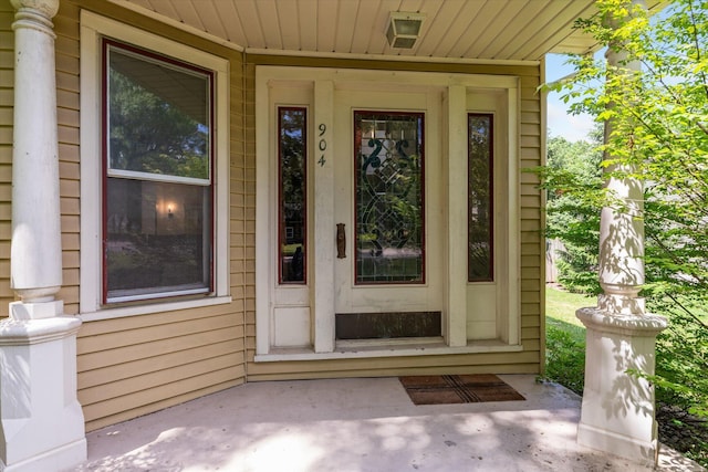 904 Schuring Rd, Portage, MI 49024 - entrance to property with a porch