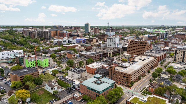 211 W Kingsley St, Ann Arbor, MI 48103 - view of urban area
