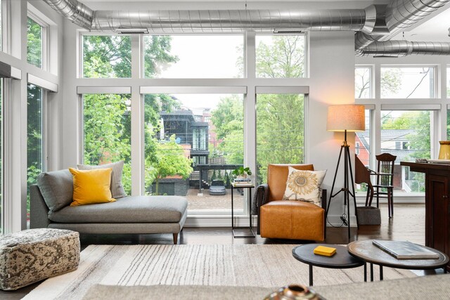 211 W Kingsley St, Ann Arbor, MI 48103 - view of sunroom / solarium