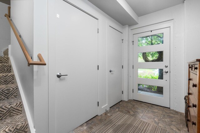 211 W Kingsley St, Ann Arbor, MI 48103 - foyer entrance featuring stone finish flooring