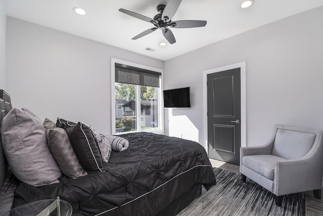 104 Highview Ct, Brooklyn, MI 49230 - bedroom with recessed lighting, a ceiling fan, and wood finished floors