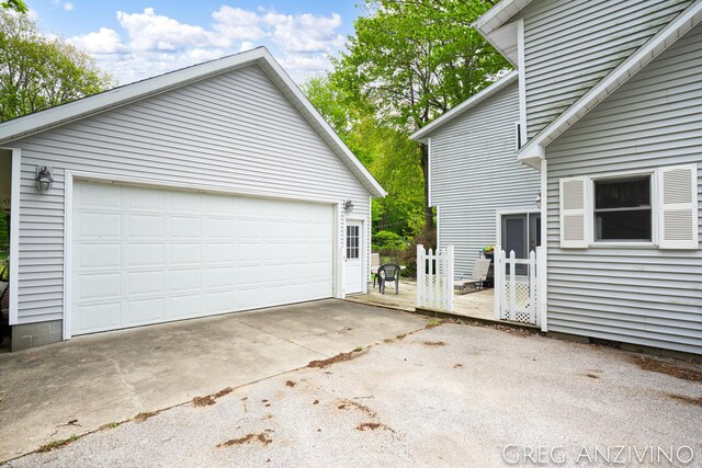 5906 Henry St, Norton Shores, MI 49441 - view of detached garage