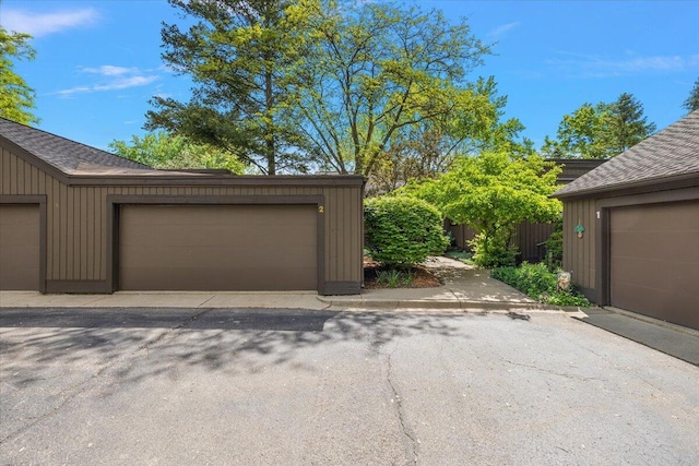 2 Eastbury Ct, Ann Arbor, MI 48105 - view of garage