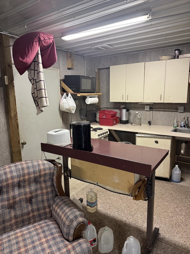 6095 E M 20, Hesperia, MI 49421