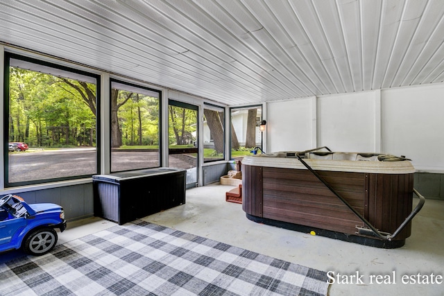 300 N 2nd Ave, Fruitport, MI 49415 - sunroom / solarium with a hot tub