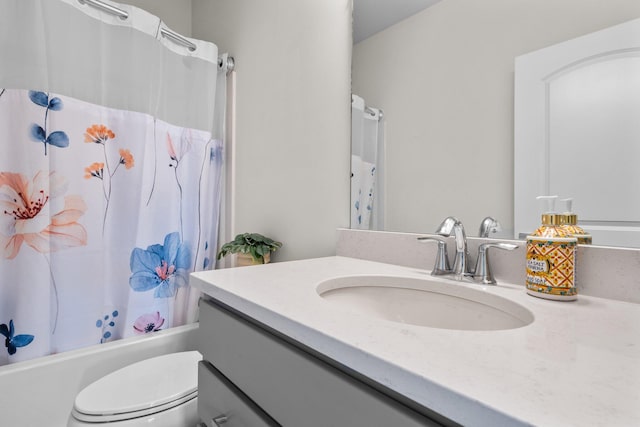 2771 Silo Dr, Saline, MI 48176 - full bath featuring vanity, toilet, and shower / tub combo with curtain