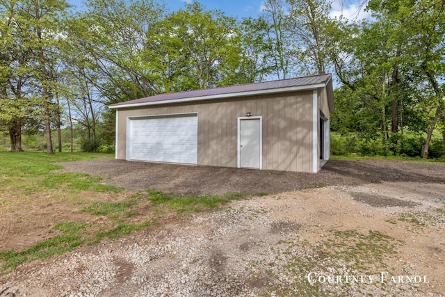 414 135th Ave, Wayland, MI 49348 - detached garage featuring dirt driveway