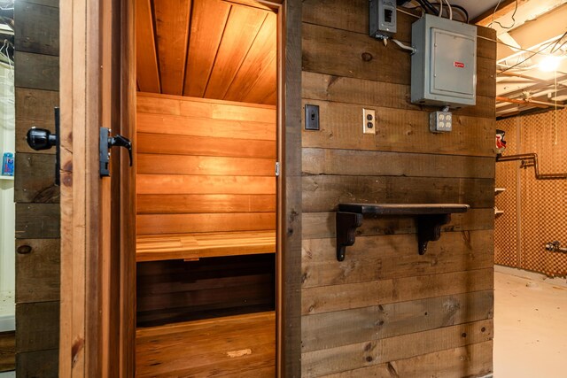 1701 Forres Ave, Saint Joseph, MI 49085 - sauna with wooden walls