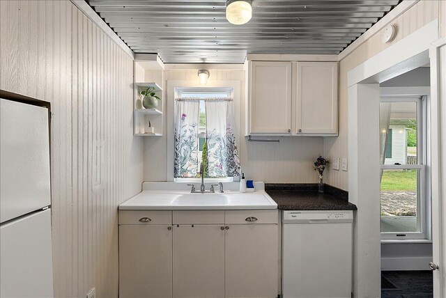 371 Park St, Coloma, MI 49038