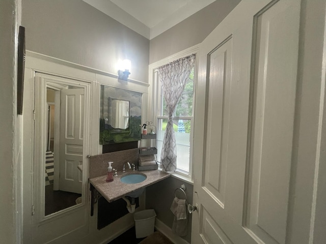 7100 Wing Lake Rd, Bloomfield Hills, MI 48301 - bathroom with a sink