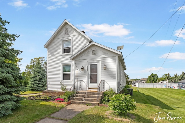 10551 James St, Zeeland, MI 49464 - view of front of house with entry steps