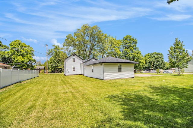 512 E Cass St, Schoolcraft, MI 49087 - view of yard