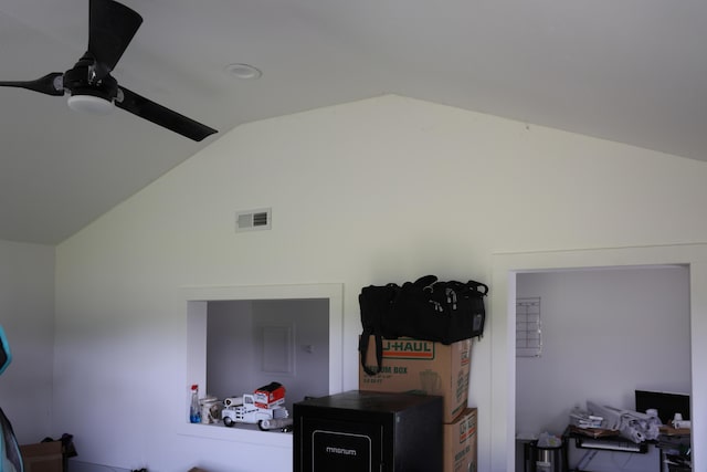 1041 W Arthur Rd, Rothbury, MI 49452 - detailed view of a ceiling fan