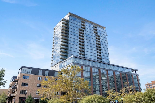 144 Oakes St SW Unit 1903, Grand Rapids, MI 49503 - view of apartment building / complex