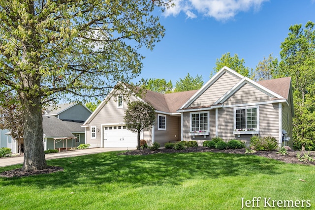 7153 Keystone Ct, Jenison, MI 49428 - view of front of property featuring concrete driveway and a front yard