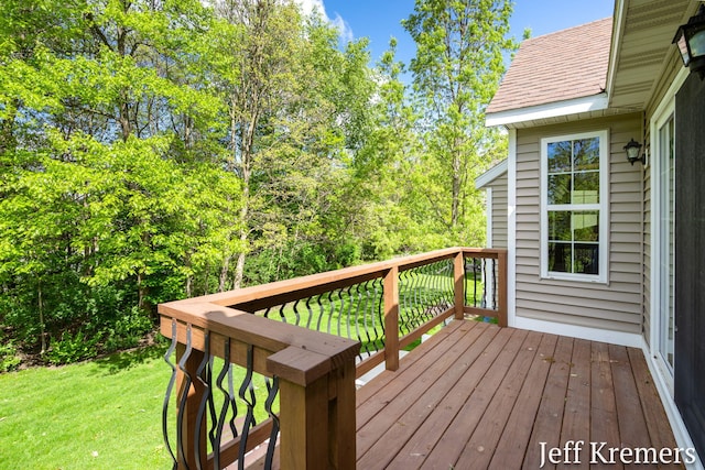 7153 Keystone Ct, Jenison, MI 49428 - wooden deck with a yard