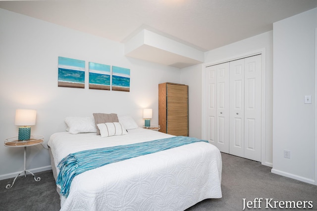7153 Keystone Ct, Jenison, MI 49428 - bedroom featuring carpet flooring, baseboards, and a closet