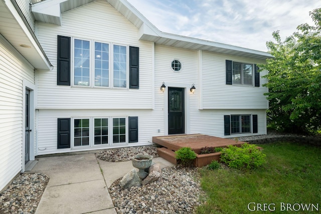 9318 Jefferson Rd, Lakeview, MI 48850 - view of front of home