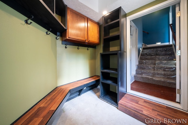 9318 Jefferson Rd, Lakeview, MI 48850 - view of mudroom